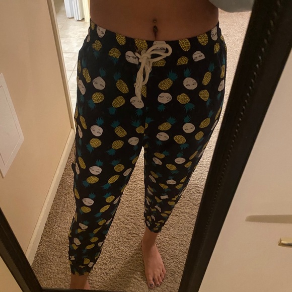 Size XS Tropical Printer Harem Pants - Picture 5 of 8